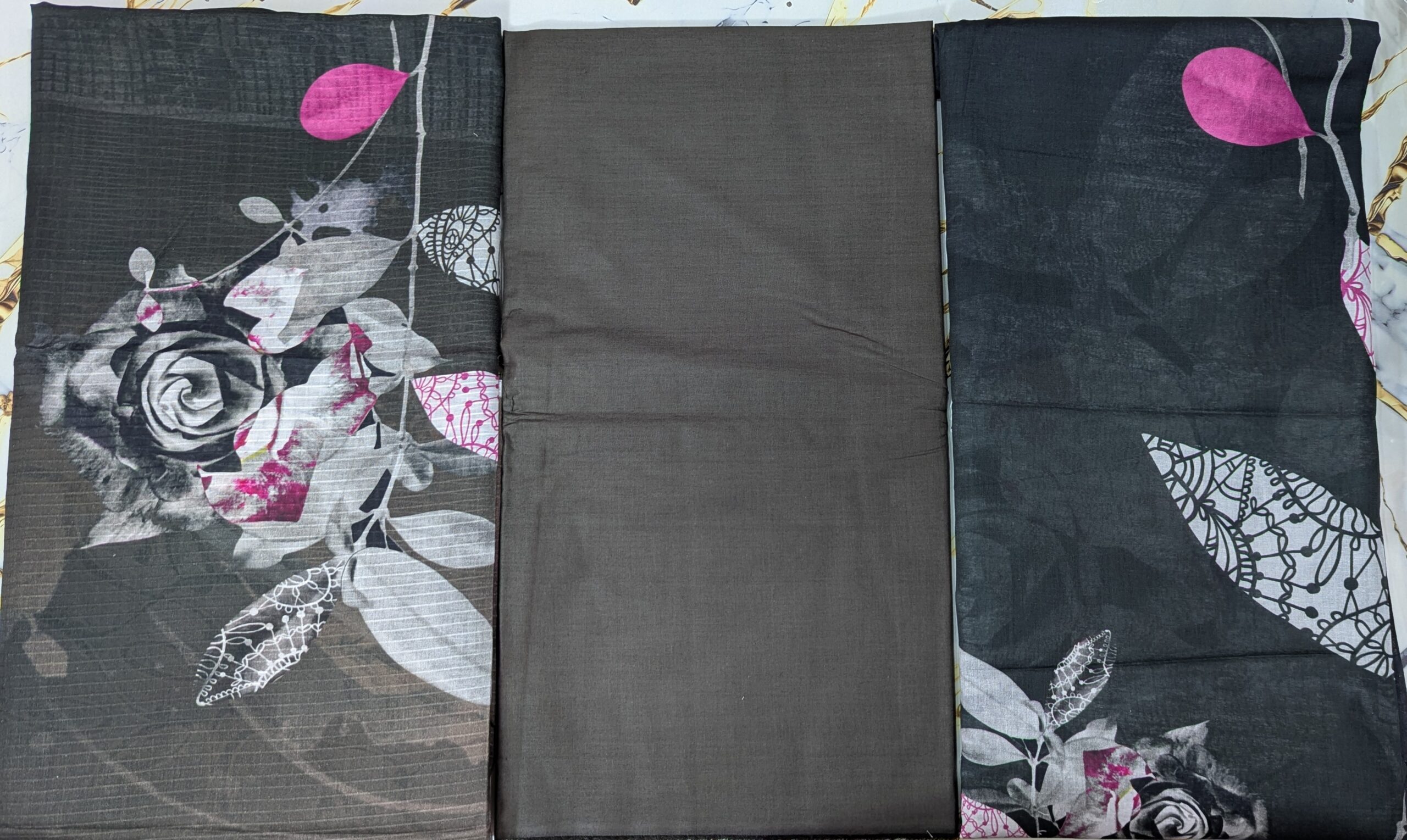 Laiba Bold 3 Pc’s Lawn Bana Dora